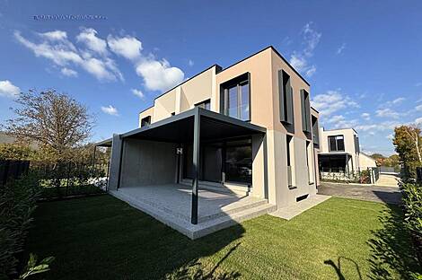 Дом на два этажа Новый Рудник: 2