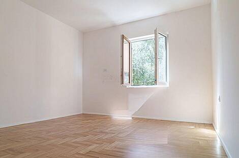 Копер - трёхкомнатная квартира: 12