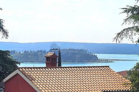 Трёхкомнатная квартира в Ново Порторож: 3