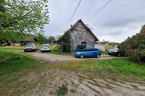 Жилище в Руднике расположено на плоском участке.: 15