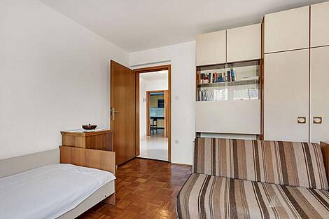 Дом Задоброва в Смартно-Подготской.: 18