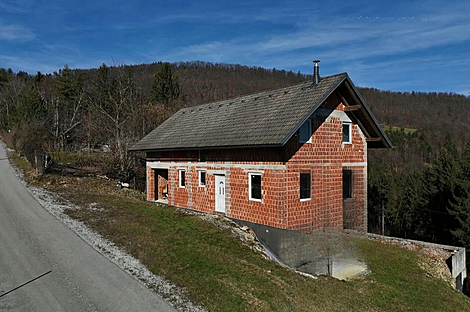 Дом Лонг Брдо: 1