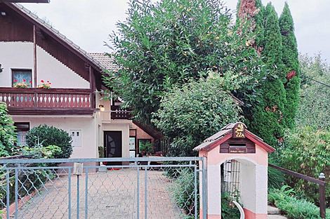 Дом, Явор, Любляна, Добрунье.: 4