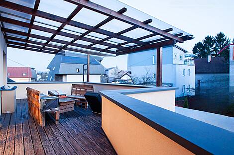 Жилище, Ежица: 24