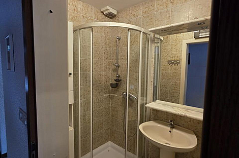 Дом, Шишка, Любляна: 14