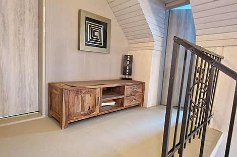 Дом, Зелёная впадина: 14