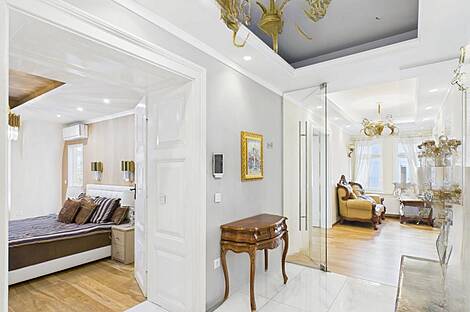 Дом с 5 и более комнатами в центре Любляны: 3