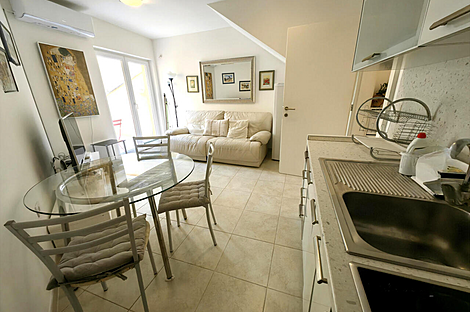 Квартира с тремя комнатами в центре Порторожа: 2