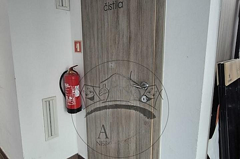 Деловое пространство, Айдовщина: 12