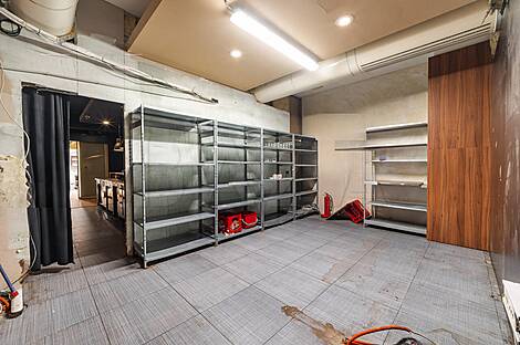 Центр — коммерческое помещение: 9