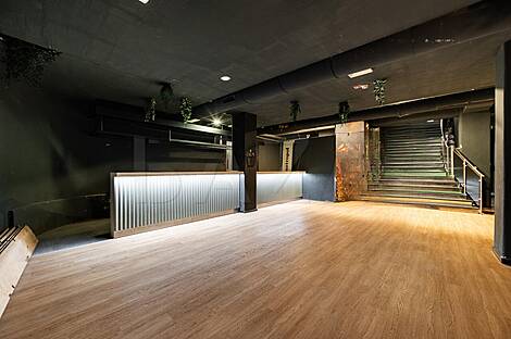 Центр — коммерческое помещение: 12