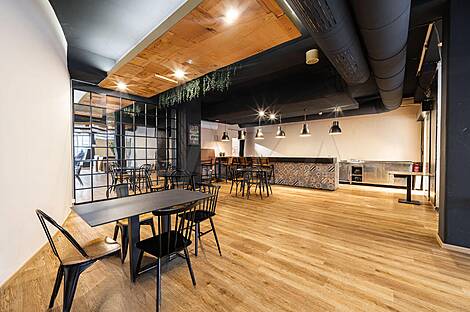 Центр коммерческой недвижимости: 2