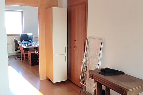 Торговое здание: 9