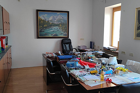 Торговое здание: 11