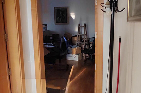 Торговое здание: 12