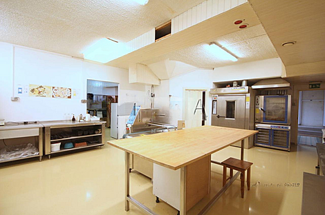 Штепанско коммерческое здание: 4