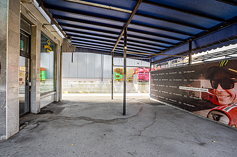 Торговое помещение в Мосте: 4