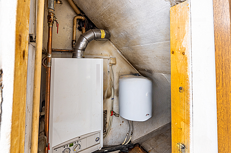 Торговое помещение в Мосте: 18