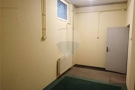 Помещение для коммерции находится в Центре: 9