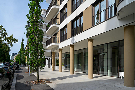 Центральное коммерческое помещение: 1