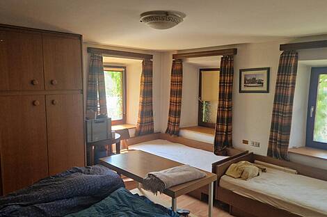 Дом, Содражища, Завода: 10