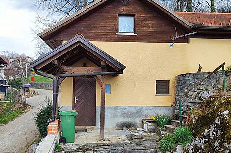 Градник Дом: 6