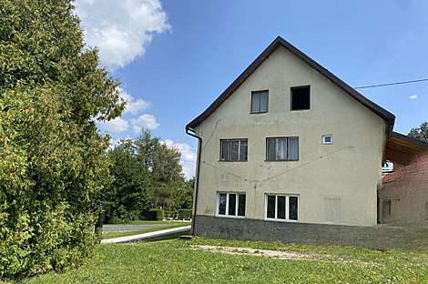 Жилище, баня Лока: 2