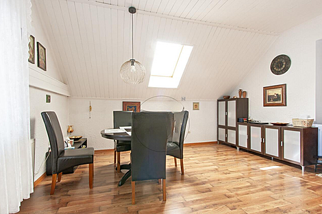 Квартира с тремя комнатами в центральной части города.: 3