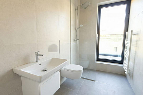 Центр Квартира 4 комнаты: 11