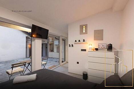 Центральная квартира с более чем пятью комнатами: 7