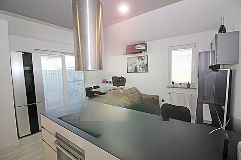 Квартира с двумя комнатами, атриумом и парковкой, расположенная на Новом Долгом Мосту.: 7