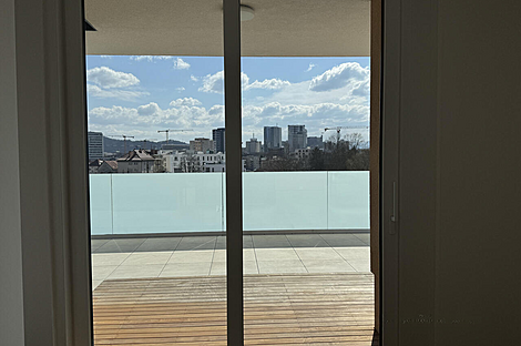 Трёхкомнатная квартира в районе Жиданов Квартал: 5