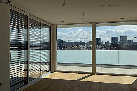 Трёхкомнатная квартира в районе Жиданов Квартал: 6