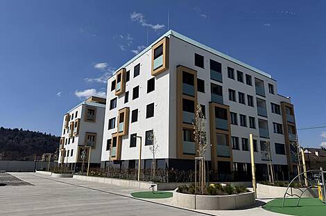 Трёхкомнатная квартира в районе Жиданов Квартал: 9