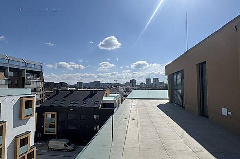 Трёхкомнатная квартира в районе Жиданов Квартал: 11