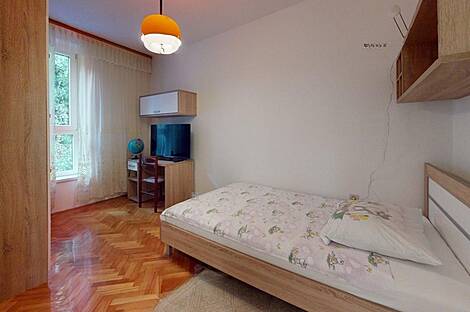 Квартира с четырьмя комнатами Копер: 4