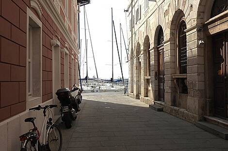 Двухкомнатная квартира возле моря: 2