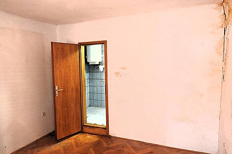 Двухкомнатная квартира возле моря: 14