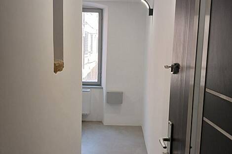 Трёхкомнатная квартира Новый Изол.: 11