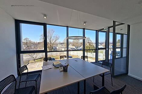 Офисная площадь Вик: 4