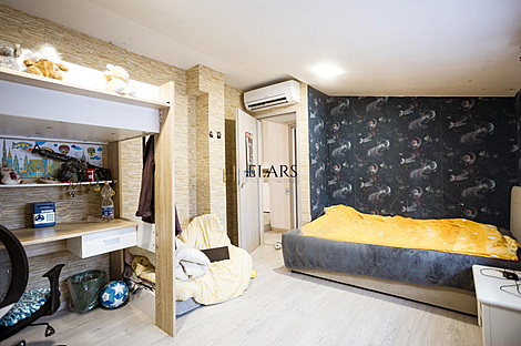 Квартира, имеющая 5 или более комнат в районе Сеча: 5