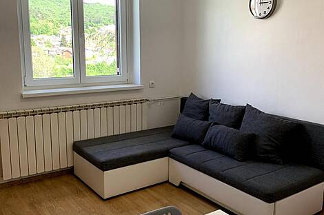 Квартира с тремя комнатами в центральной части Сежаны: 2