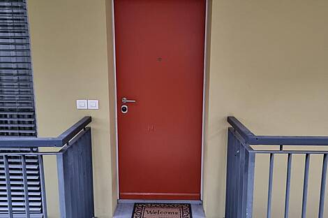 Квартира с тремя комнатами на Белокришке 6: 2