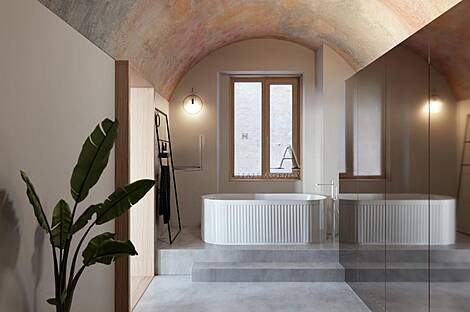 Центр, квартира с 2,5 комнатами: 2