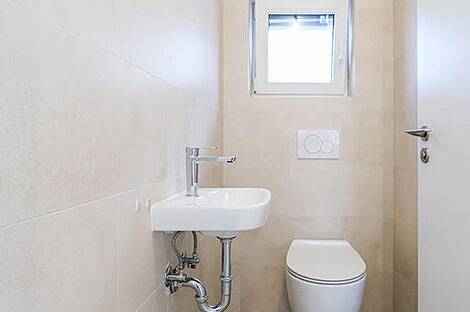 Новая Горица, 3-комнатная квартира: 8