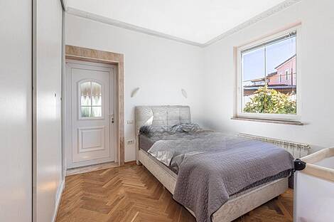 Дом, Праде: 16