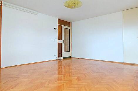 Трёхкомнатная квартира, расположенная на улице Линхартова.: 2