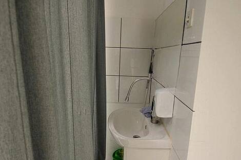 Четырехкомнатная квартира в Штепанском Неселе: 3