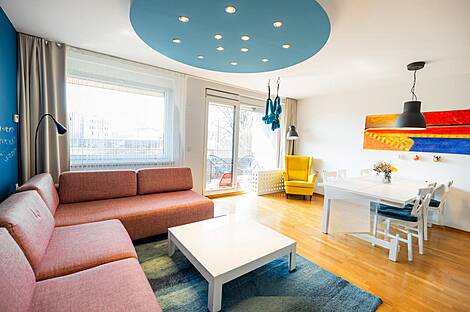 Квартира с тремя комнатами в Виче.: 1