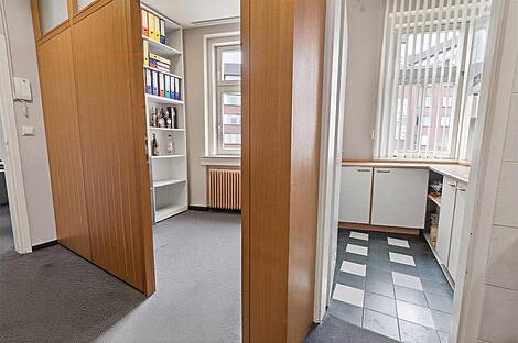 Апартаменты с четырьмя комнатами Шишка: 8